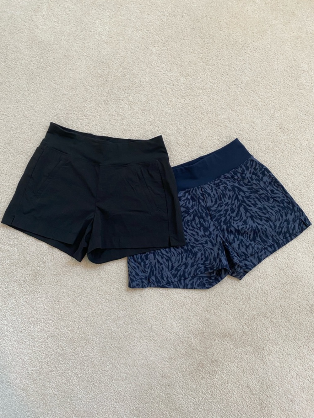 Athleta Trekkie North Women's Black/Blue Patterned Shorts - Pack of 2